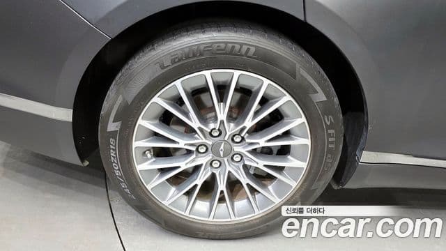 Genesis G80 (RG3) бензин 2.5 турбо 2WD, 2022 все фото