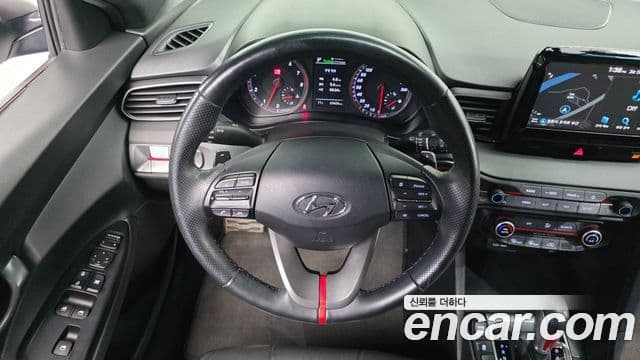 Hyundai Veloster (JS) Core, 2019 13