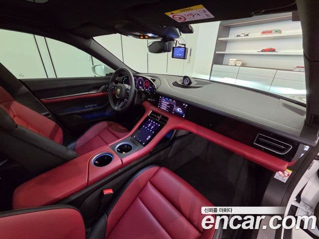 Porsche 타이칸 4 Cross Turismo, 2025 9