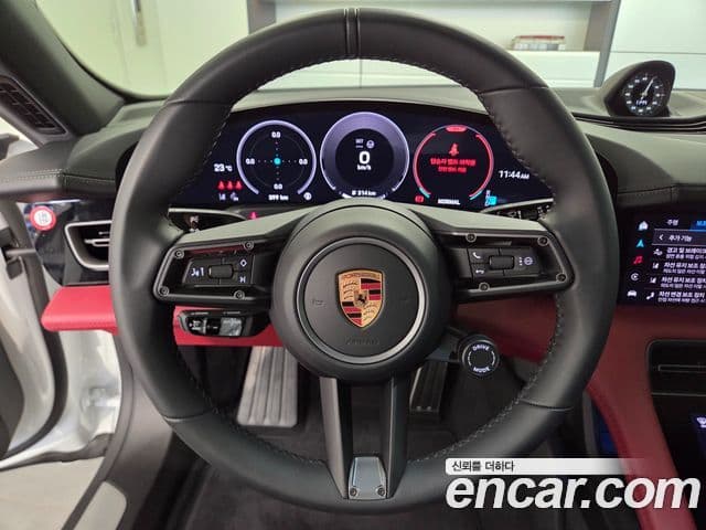 Porsche 타이칸 4 Cross Turismo, 2025 11