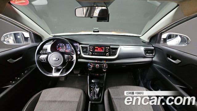 Kia Stonic Deluxe, 2018 7