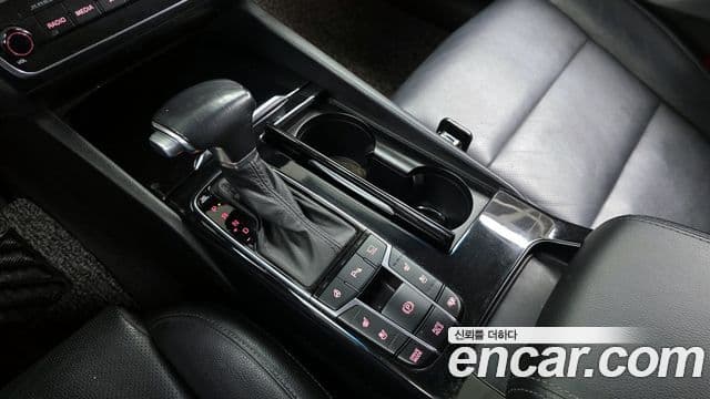 Kia All New K7 Noblesse, 2019 9