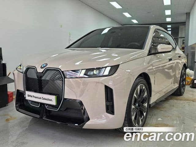 BMW iX xDrive45 M Sport, 2026 1