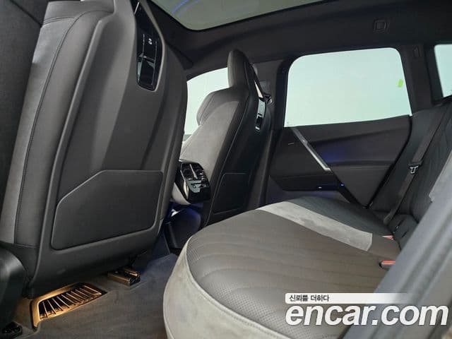 BMW iX xDrive45 M Sport, 2026 10