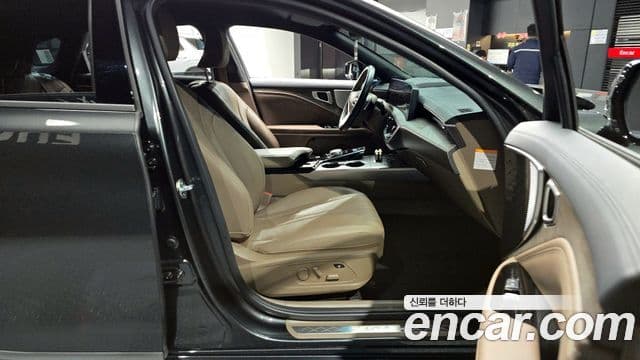 Kia K8 гибрид Noblesse, 2023 11