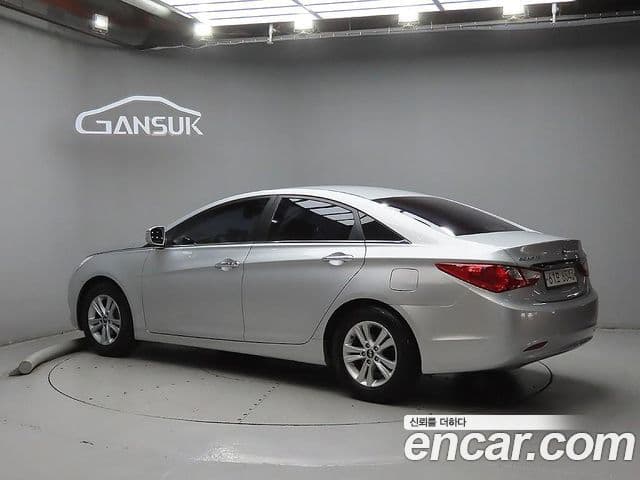 Hyundai YF Sonata Prime, 2012 3