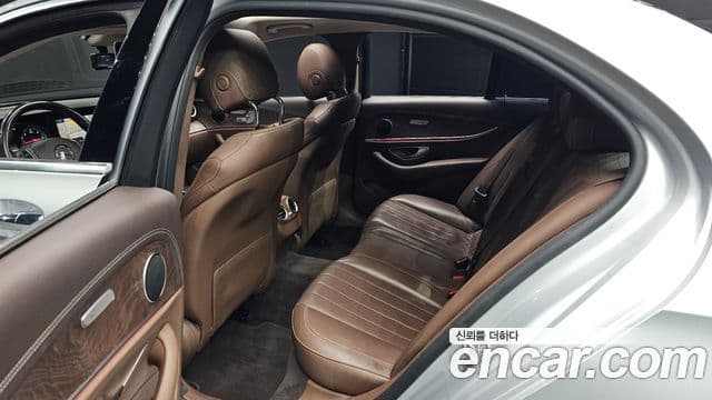 Mercedes-Benz E-класс W213 Exclusive, 2017 12