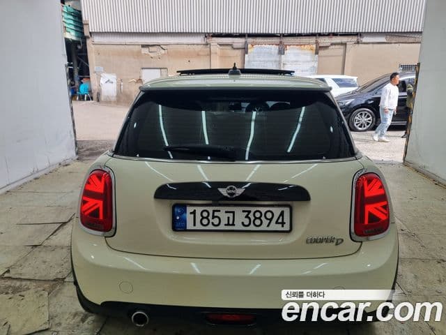 Mini Cooper D 3세대, 2015 4