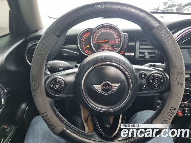 Mini Cooper D 3세대, 2015 9