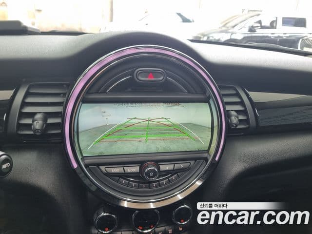 Mini Cooper D 3세대, 2015 12