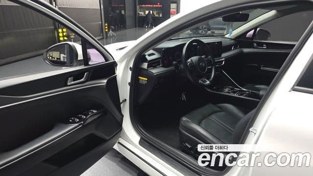 Kia K5 3세대 Prestige, 2020 10