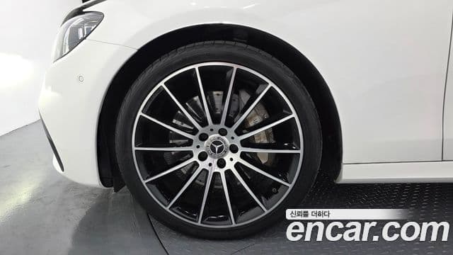 Mercedes-Benz E-класс W213 E350 4MATIC AMG Line Edition, 2021 все фото