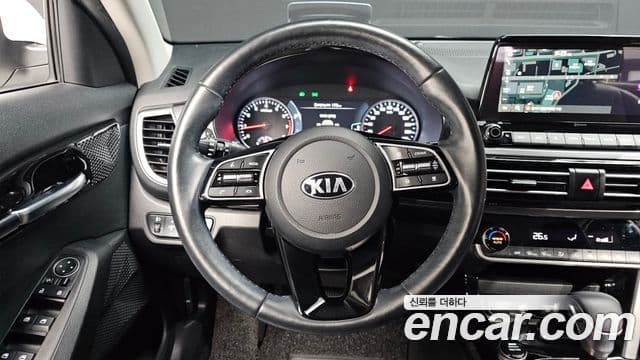 Kia Seltos Signature, 2022 13