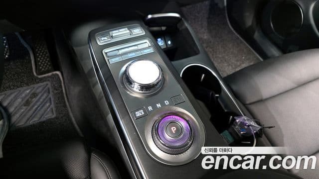 Genesis GV70, 2021 9