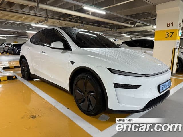 Tesla модель Y, 2025 3