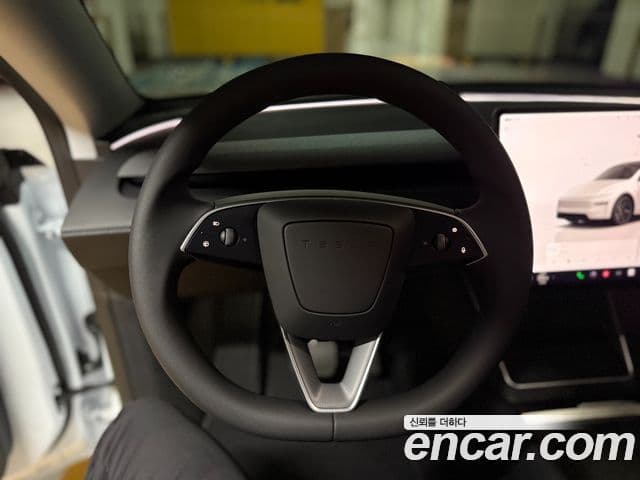 Tesla модель Y, 2025 7