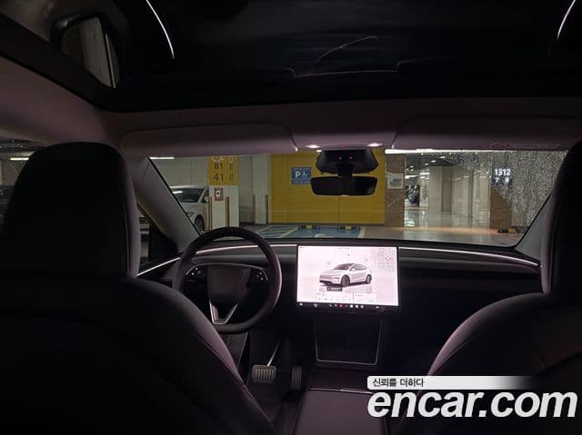 Tesla модель Y, 2025 8