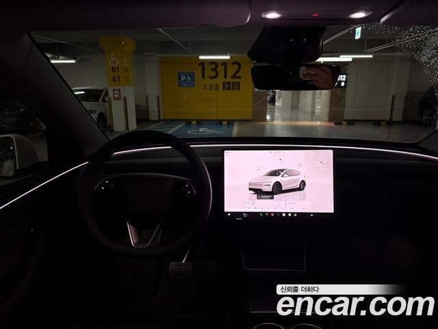 Tesla модель Y, 2025 15