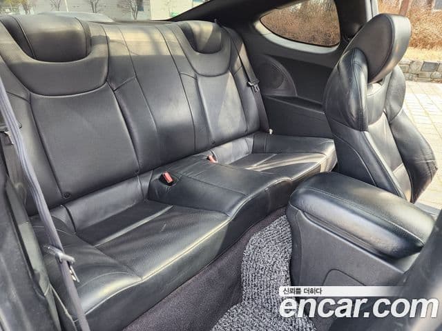 Hyundai Genesis купе 200 турбо P, 2009 12