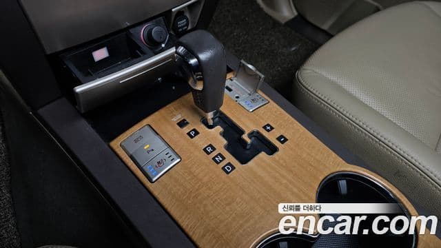 Kia Mohave 4WD KV300, 2015 9