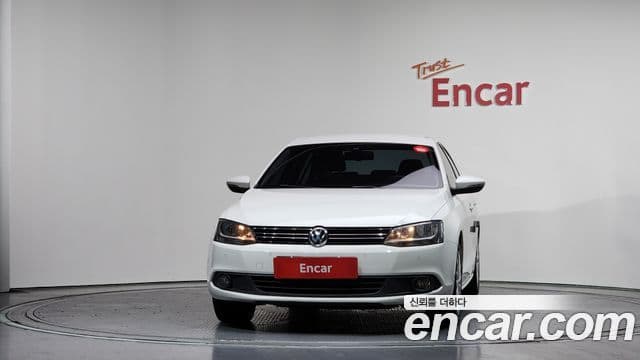 Volkswagen New Jetta 6세대, 2014 3