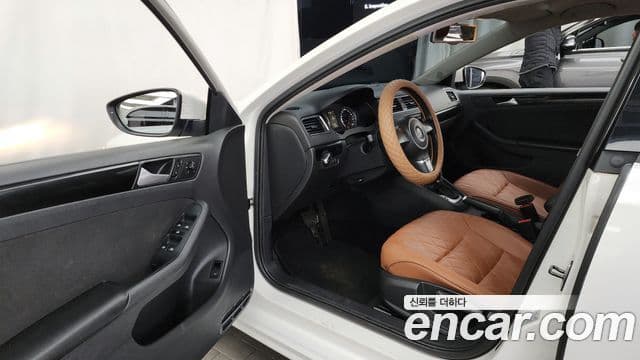 Volkswagen New Jetta 6세대, 2014 10