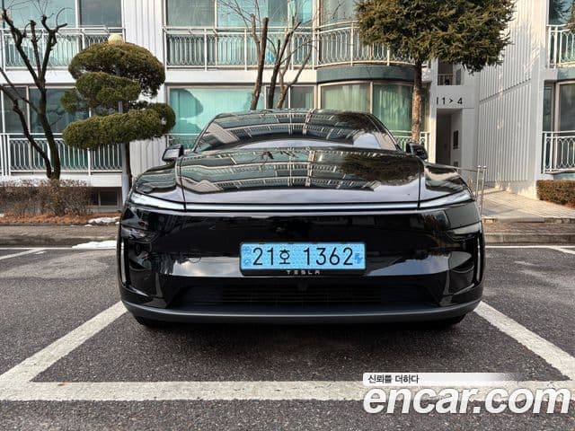 Tesla модель Y, 2026 1