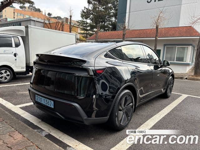 Tesla модель Y, 2026 все фото