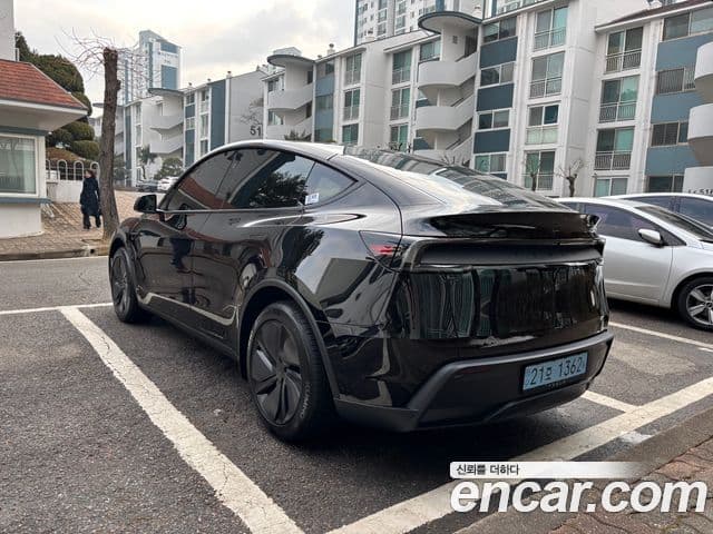 Tesla модель Y, 2026 6