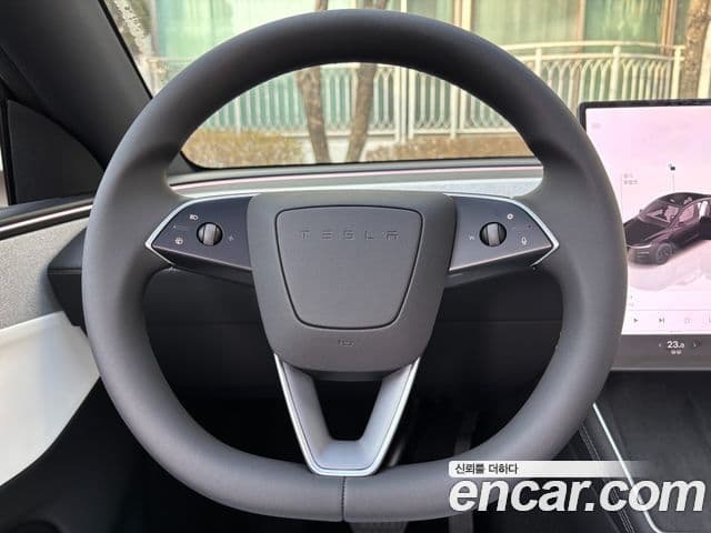 Tesla модель Y, 2026 14