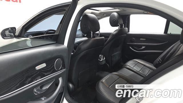 Mercedes-Benz E-класс W213 Avantgarde, 2018 12