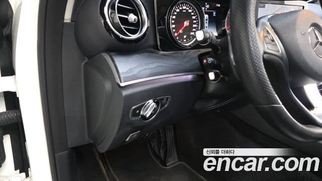 Mercedes-Benz E-класс W213 Avantgarde, 2018 13