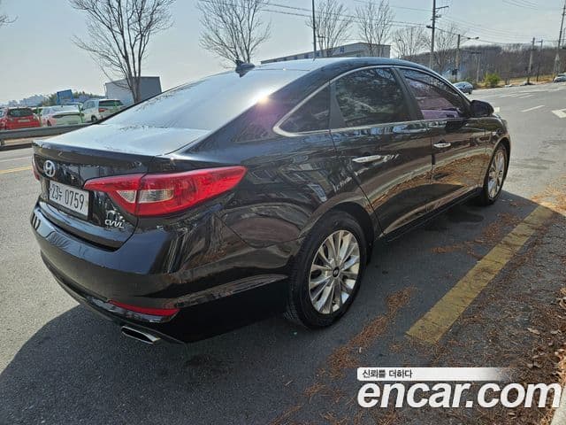 Hyundai LF Sonata Special, 2017 4