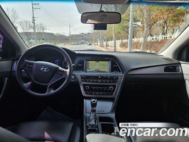 Hyundai LF Sonata Special, 2017 12