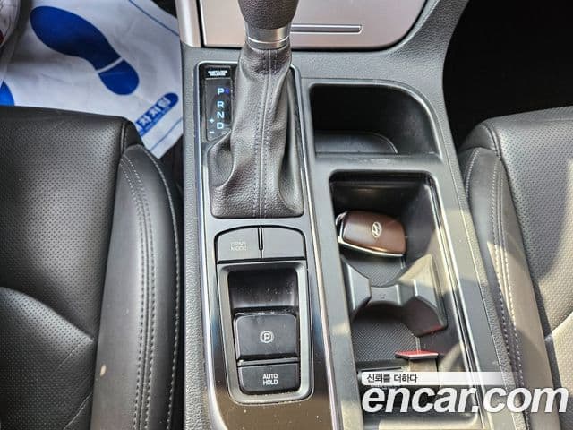 Hyundai LF Sonata Special, 2017 16