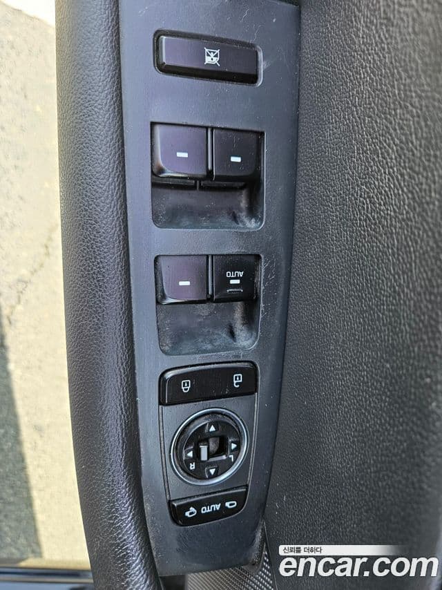 Hyundai LF Sonata Special, 2017 17