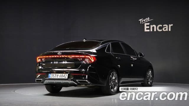 Kia K5 3세대 Signature, 2021 2