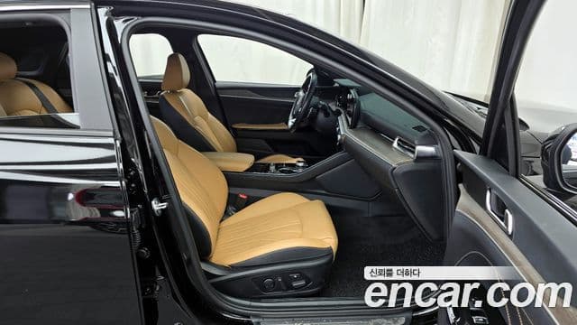 Kia K5 3세대 Signature, 2021 11