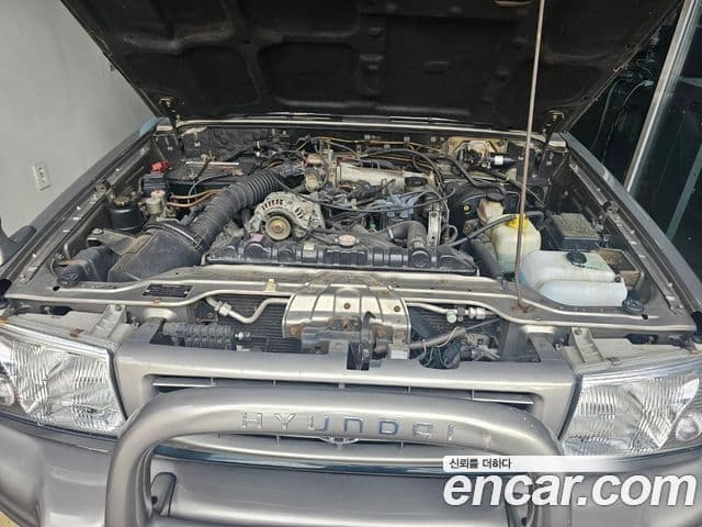 Hyundai 갤로퍼 2 9인승 V6 LPG