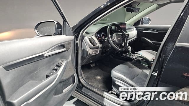 Kia Seltos Trendy, 2023 10