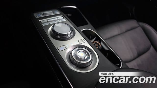 Genesis GV70, 2022 9