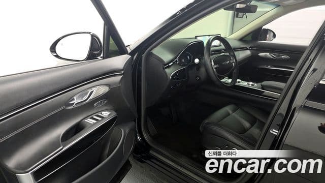 Genesis GV70, 2022 10