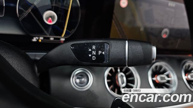 Mercedes-Benz E-класс W213 E220d кабриолет, 2020 9