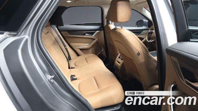 Jaguar F-PACE P 250 SE, 2023 12