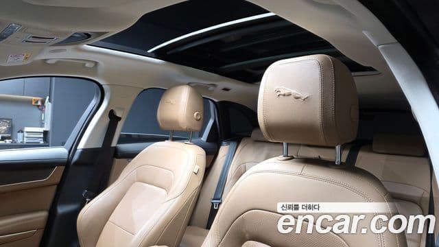 Jaguar F-PACE P 250 SE, 2023 18