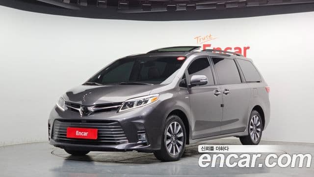 Toyota Sienna, 2018 1