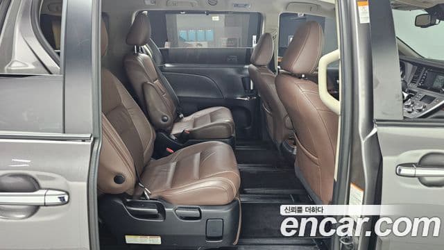 Toyota Sienna, 2018 12