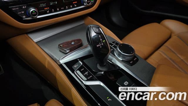 BMW 5시리즈 (G30) 520d M Sport, 2017 9