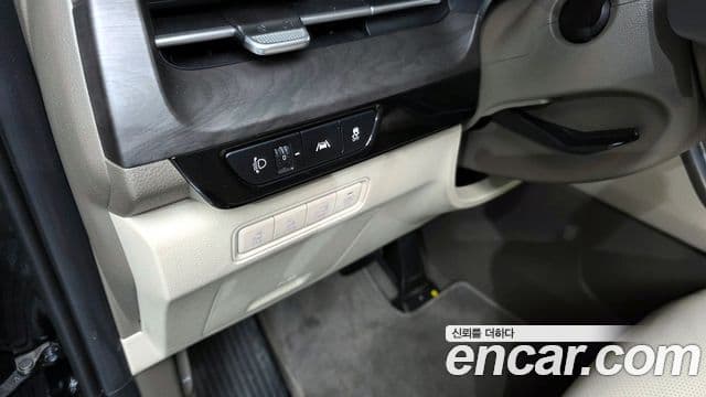 Kia Carnival 4세대 бензин 9인승 High Limousine(компания по спецнадстройкам), 2023 16