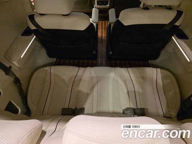 Kia Carnival 4세대 бензин 9인승 High Limousine(компания по спецнадстройкам), 2023 19